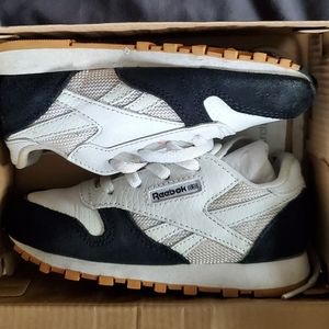 Reebok Toddler Boy sneakers, Size 8